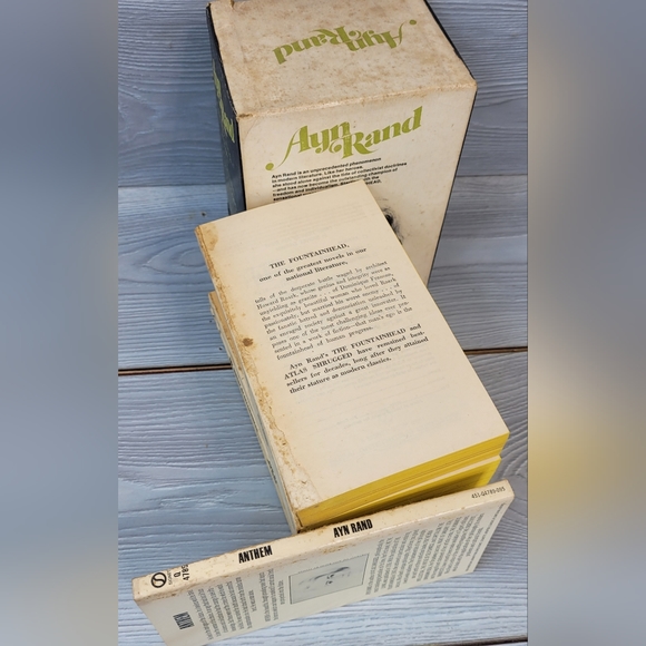 RARE Ayn Rand - 7 Book Collection - A Vintage Signet Gift Pack of Seven Books - Picture 15 of 16